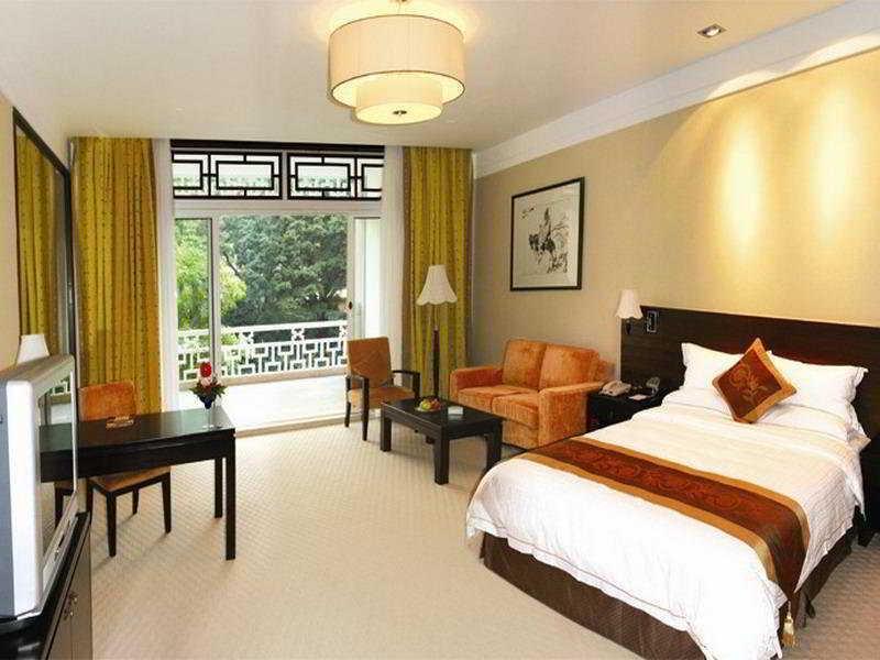 Guangdong Yingbin Hotel-Free Canton Fair Shuttle Bus Extérieur photo